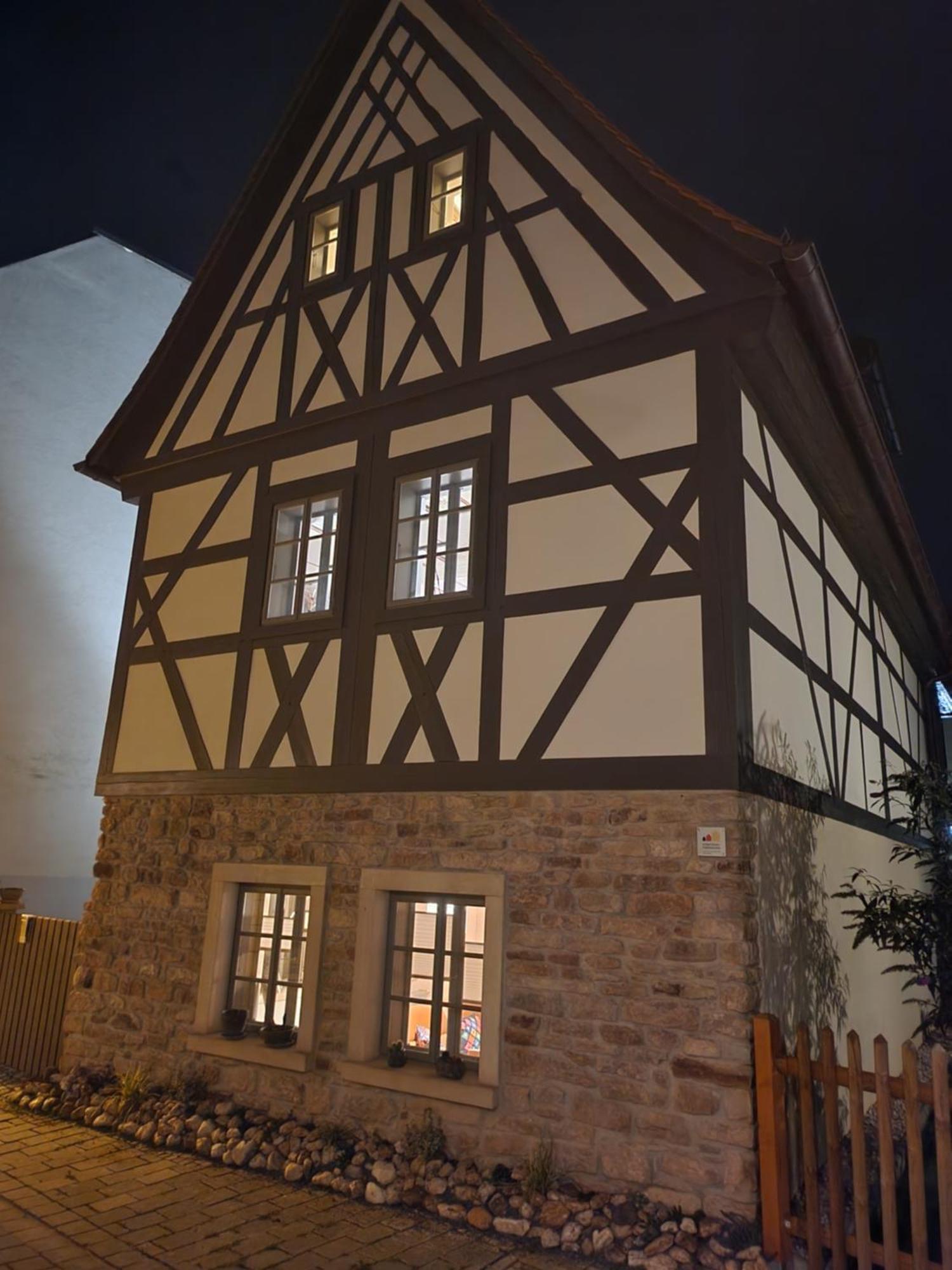 Aussergewoehnliches, Historisches, Spaetgotisches Wohnhaus Von 1519, Gries 5 Gera Kültér fotó